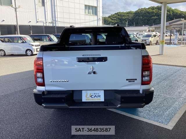 Mitsubishi TRITON 2025-03 1695350-7