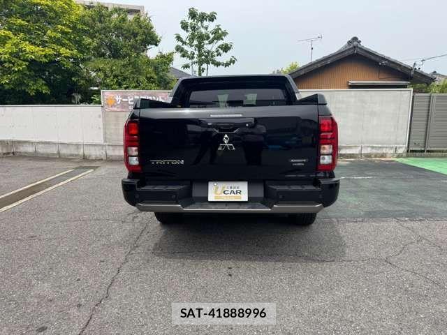 Mitsubishi TRITON 2024-11 1695353-1