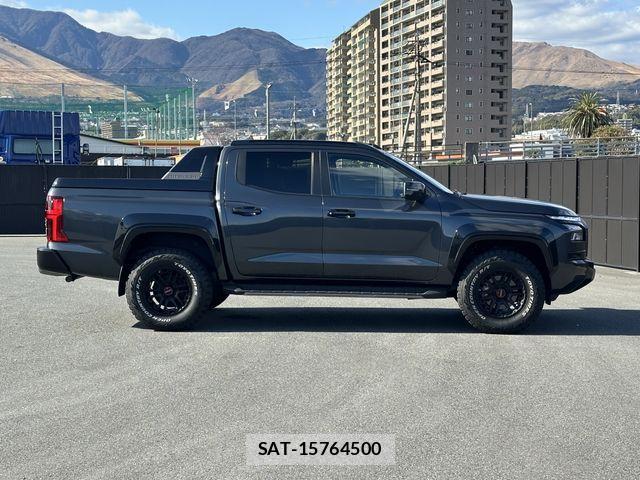 Mitsubishi TRITON 2024-03 2217749-22