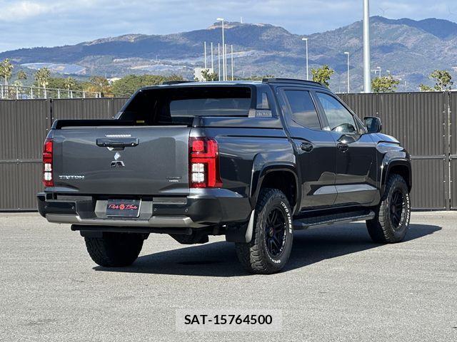Mitsubishi TRITON 2024-03 2217749-2