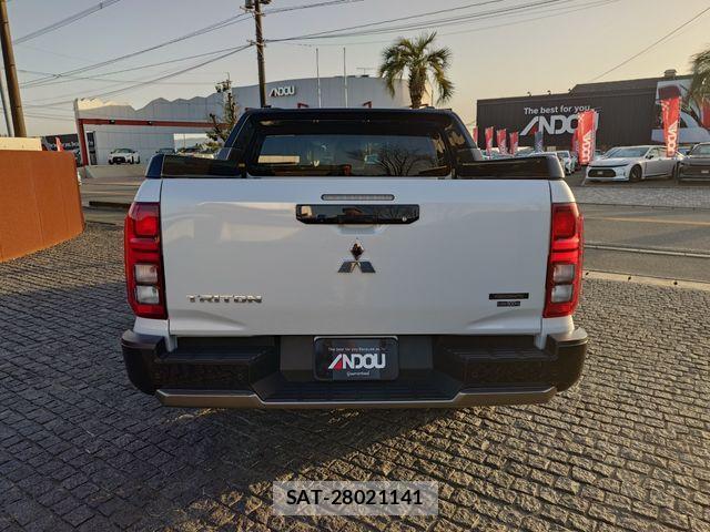 Mitsubishi TRITON 2024-07 3910784-6