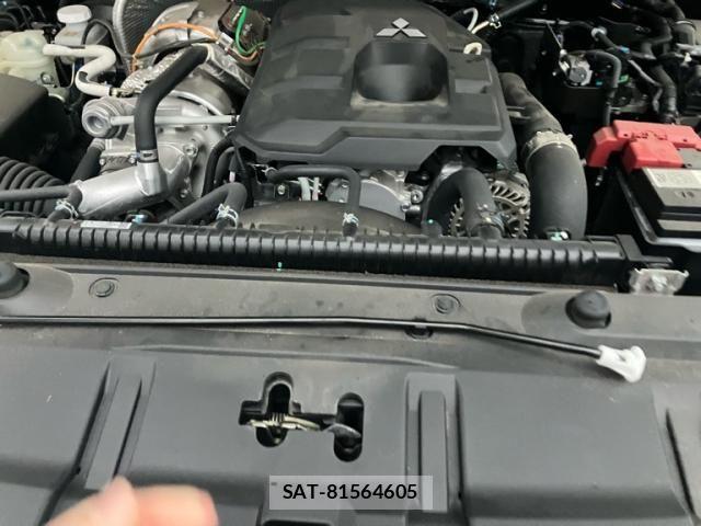 Mitsubishi TRITON 2024-08 5881433-9