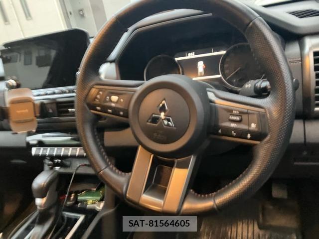 Mitsubishi TRITON 2024-08 5881433-11