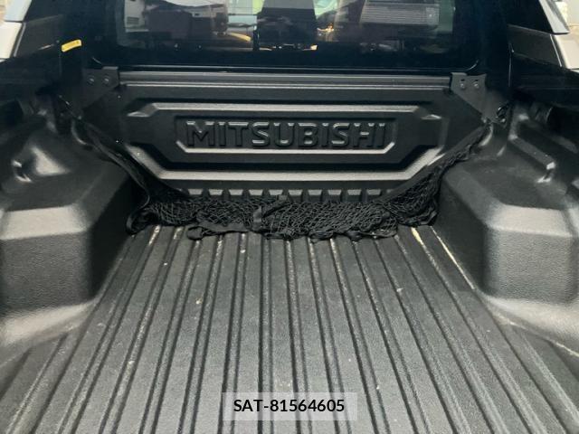 Mitsubishi TRITON 2024-08 5881433-20