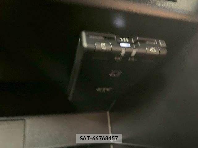 Mitsubishi TRITON 2024-11 5881428-10