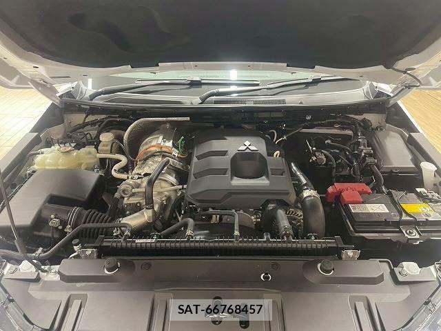 Mitsubishi TRITON 2024-11 5881428-17