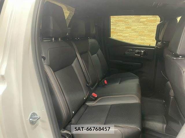 Mitsubishi TRITON 2024-11 5881428-5