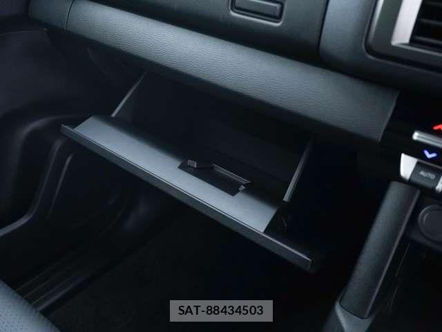 Mitsubishi TRITON 2024-07 5881425-14