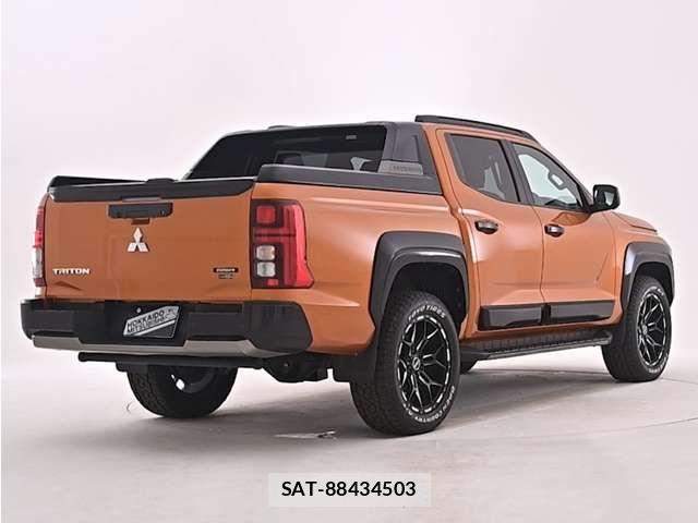 Mitsubishi TRITON 2024-07 5881425-18