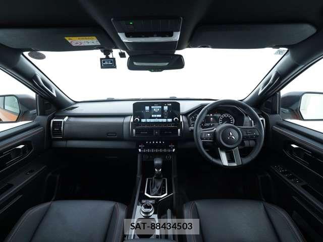 Mitsubishi TRITON 2024-07 5881425-4