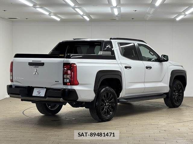Mitsubishi TRITON 2024-11 6547179-15