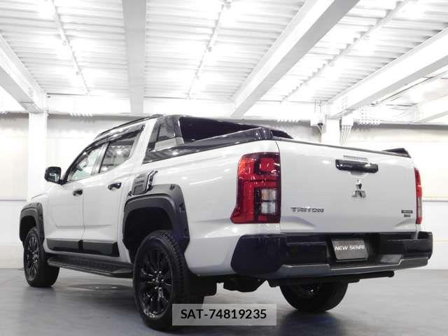 Mitsubishi TRITON 2024-09 6615360-2