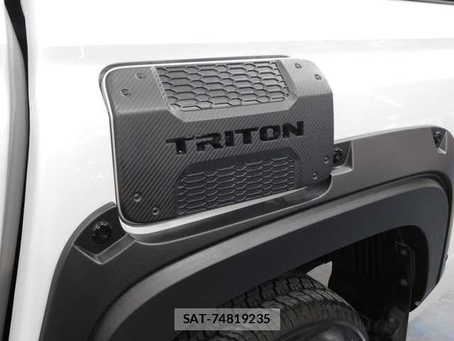 Mitsubishi TRITON 2024-09 6615360-7
