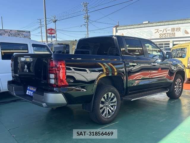 Mitsubishi TRITON 2024-09 6615362-10