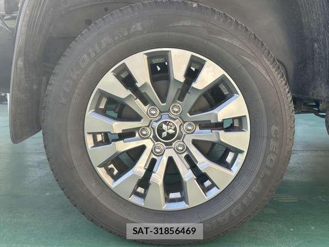 Mitsubishi TRITON 2024-09 6615362-11