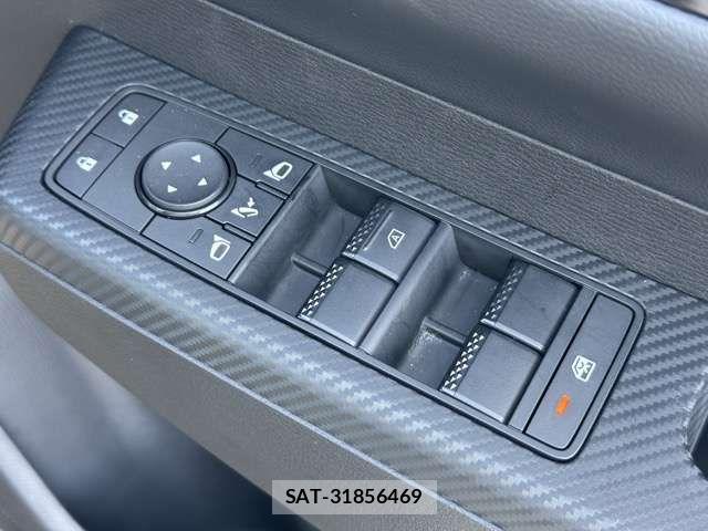 Mitsubishi TRITON 2024-09 6615362-14