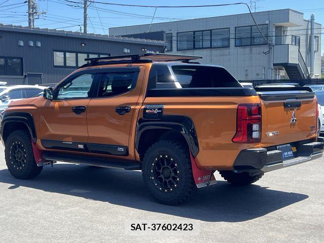 Mitsubishi TRITON 2025-12 6717595-6