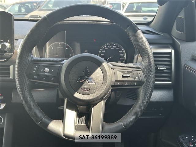 Mitsubishi TRITON 2024-02 6717596-11
