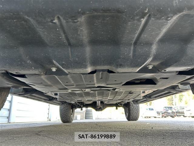 Mitsubishi TRITON 2024-02 6717596-27
