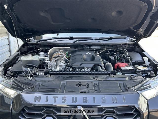 Mitsubishi TRITON 2024-02 6717596-28