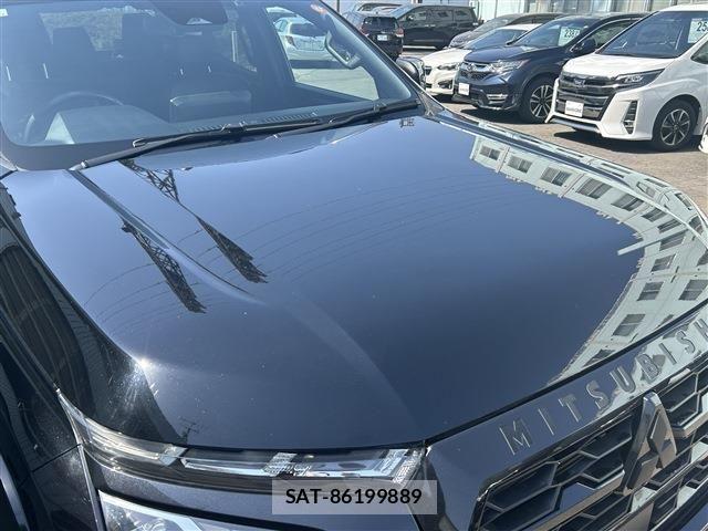 Mitsubishi TRITON 2024-02 6717596-7