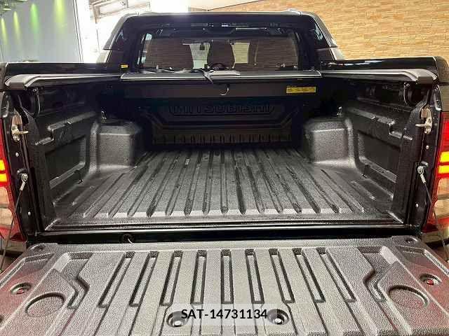Mitsubishi TRITON 2024-08 6817707-12