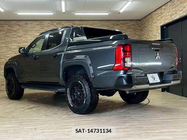 Mitsubishi TRITON 2024-08 6817707-16