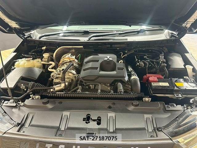 Mitsubishi TRITON 2024-05 7360239-17