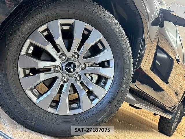 Mitsubishi TRITON 2024-05 7360239-18