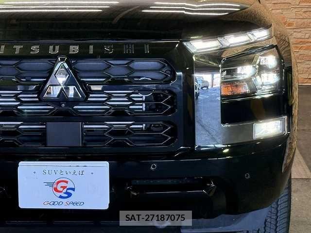 Mitsubishi TRITON 2024-05 7360239-19