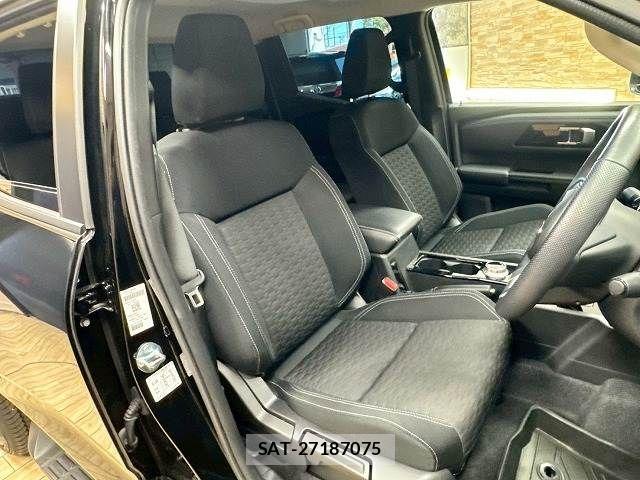Mitsubishi TRITON 2024-05 7360239-4