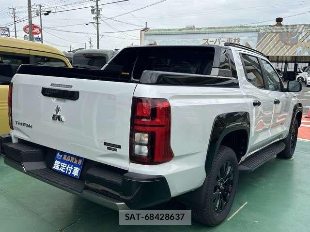 Mitsubishi TRITON 2025-08 7503348-10
