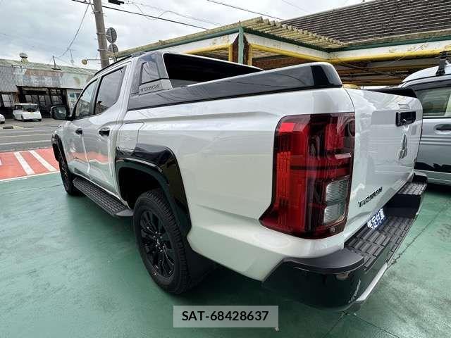 Mitsubishi TRITON 2025-08 7503348-3