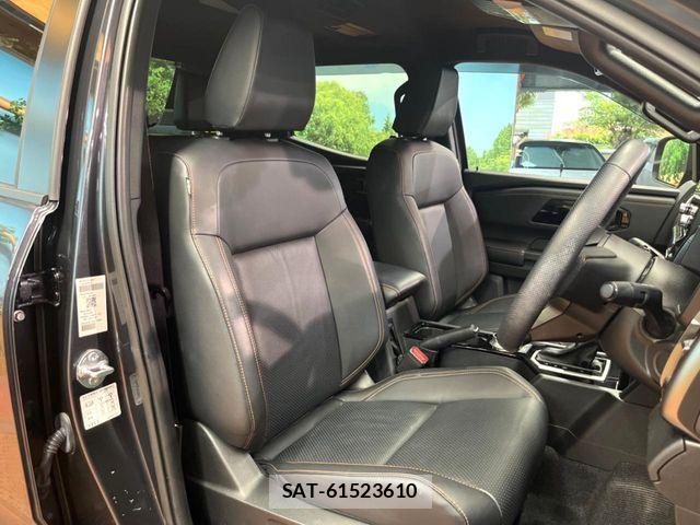 Mitsubishi TRITON 2024-11 7563005-7