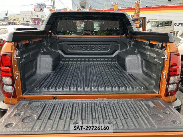 Mitsubishi TRITON 2025-06 7730098-6