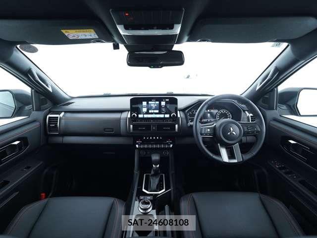 Mitsubishi TRITON 2025-06 7880163-4