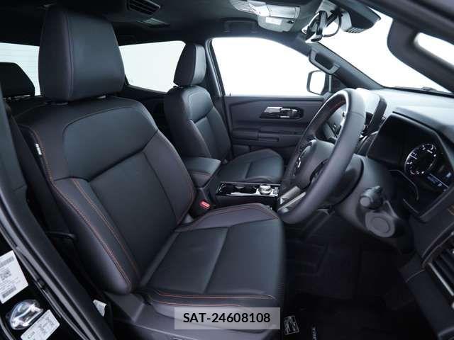 Mitsubishi TRITON 2025-06 7880163-5