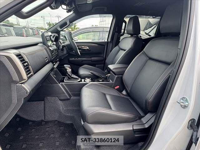 Mitsubishi TRITON 2024-09 8102369-16