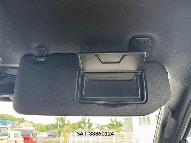 Mitsubishi TRITON 2024-09 8102369-25