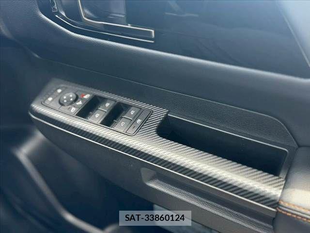 Mitsubishi TRITON 2024-09 8102369-28