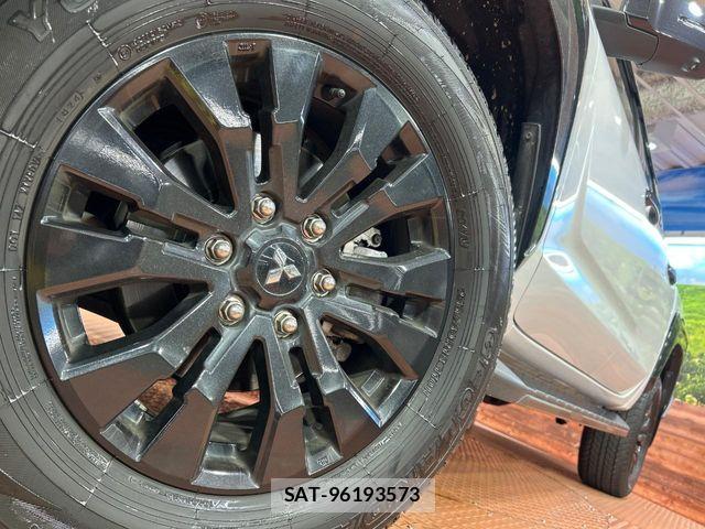 Mitsubishi TRITON 2024-08 8210760-12