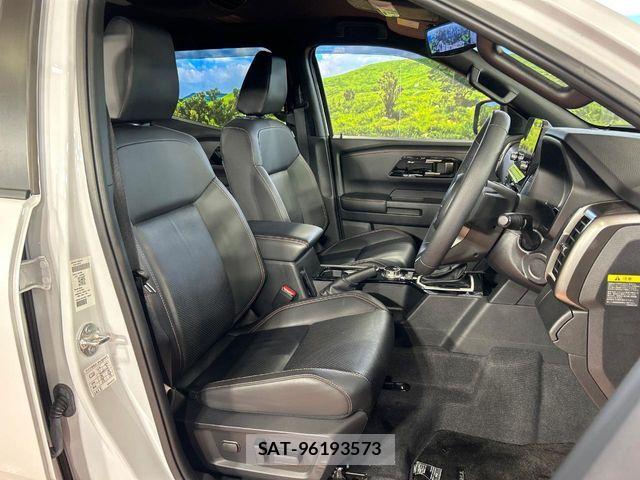 Mitsubishi TRITON 2024-08 8210760-7