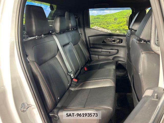 Mitsubishi TRITON 2024-08 8210760-8