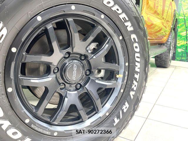 Mitsubishi TRITON 2024-09 8247000-12