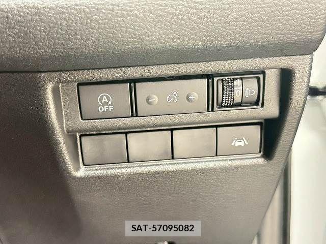Mitsubishi TRITON 2025-09 8247002-9