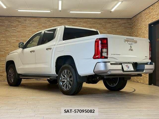 Mitsubishi TRITON 2025-09 8247002-15