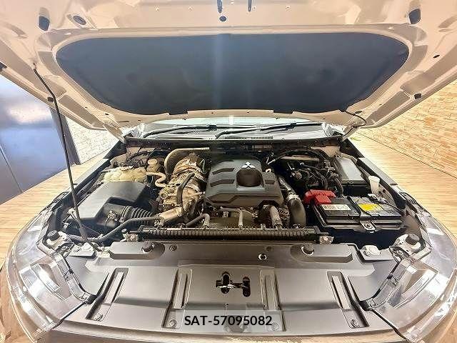 Mitsubishi TRITON 2025-09 8247002-17
