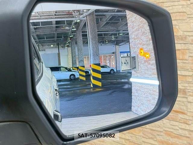 Mitsubishi TRITON 2025-09 8247002-8