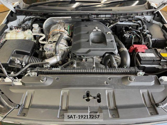 Mitsubishi TRITON 2024-03 8317772-17