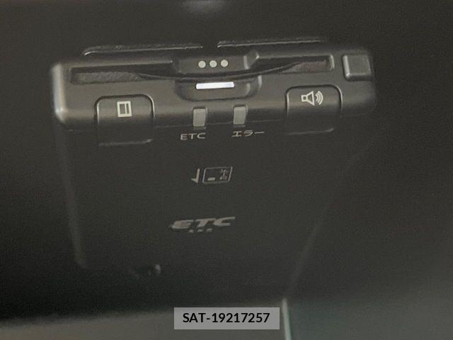Mitsubishi TRITON 2024-03 8317772-6